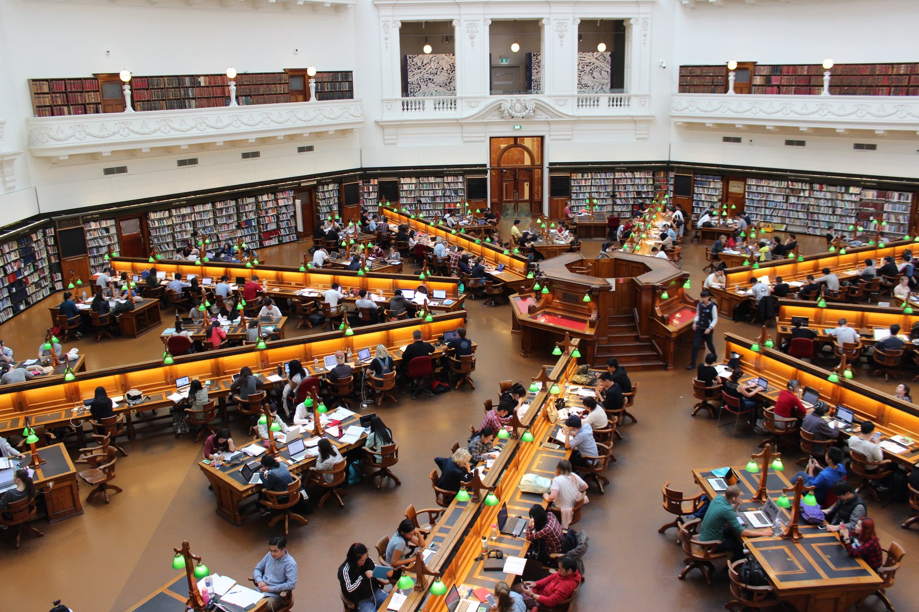 Higher Education Public Policy: A Comparison between Mozambique and Brazil